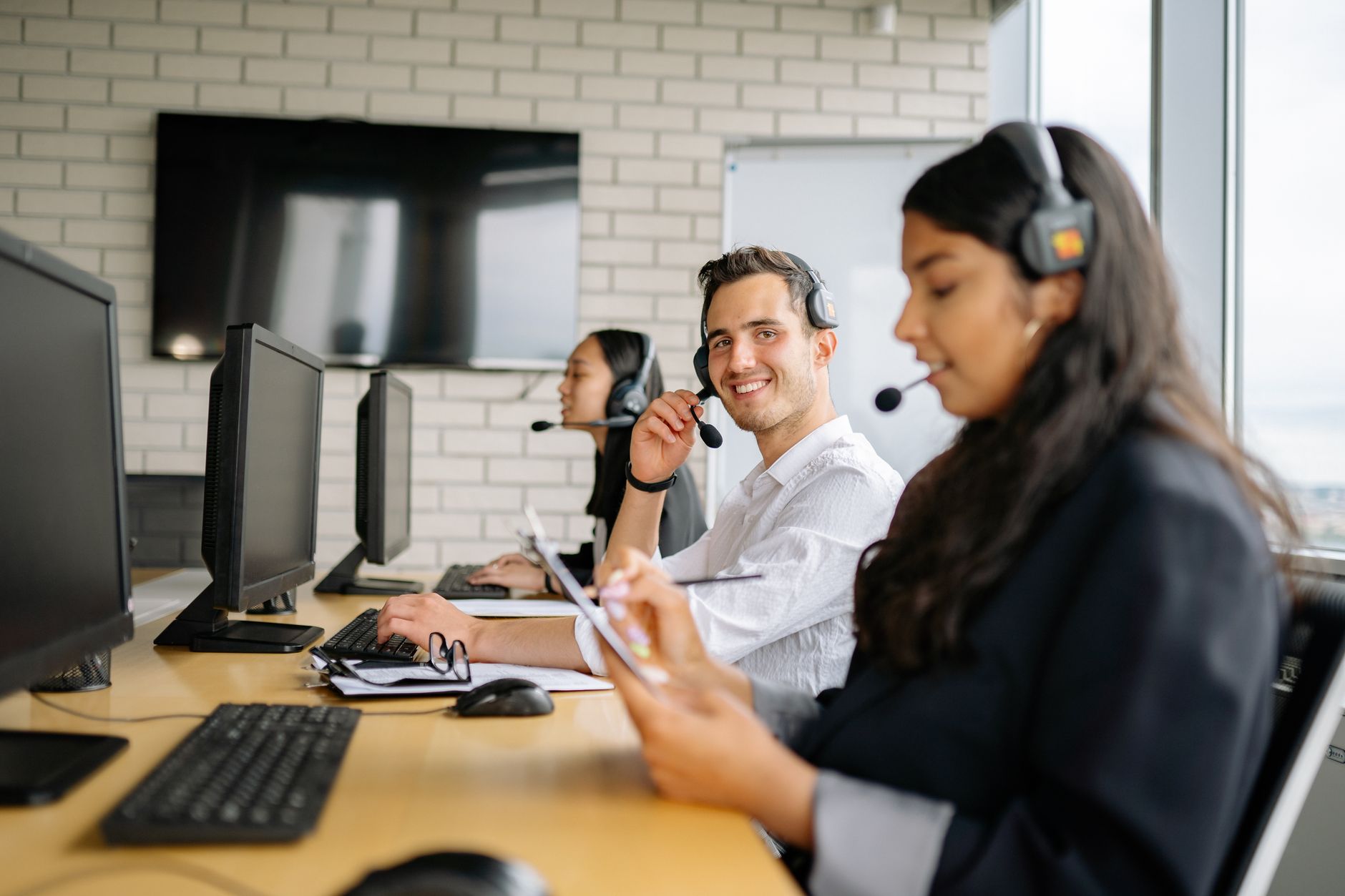 customer support call center