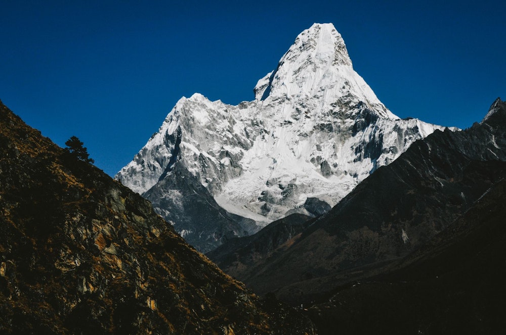 山のプロフェッショナルを支える「The 3rd Eye Chakra Field Bag Works」が取り組む、ネパールとの関わりとものづくり