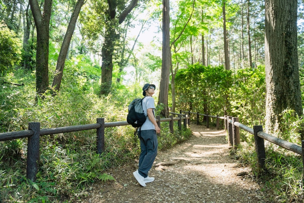 長年のfinetrack愛用者が認める、別注ミヤマパンツの実力｜モデル・山下晃和が徹底レビュー 