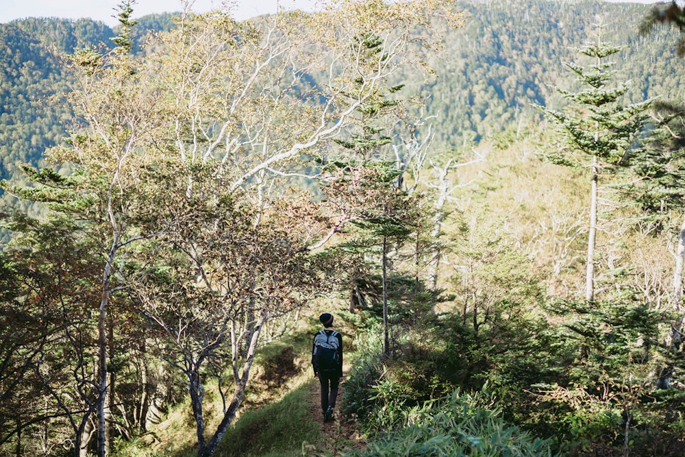 秋冬登山の落とし穴？！ 安全で快適な山歩きの「基本装備」をおさらいしよう