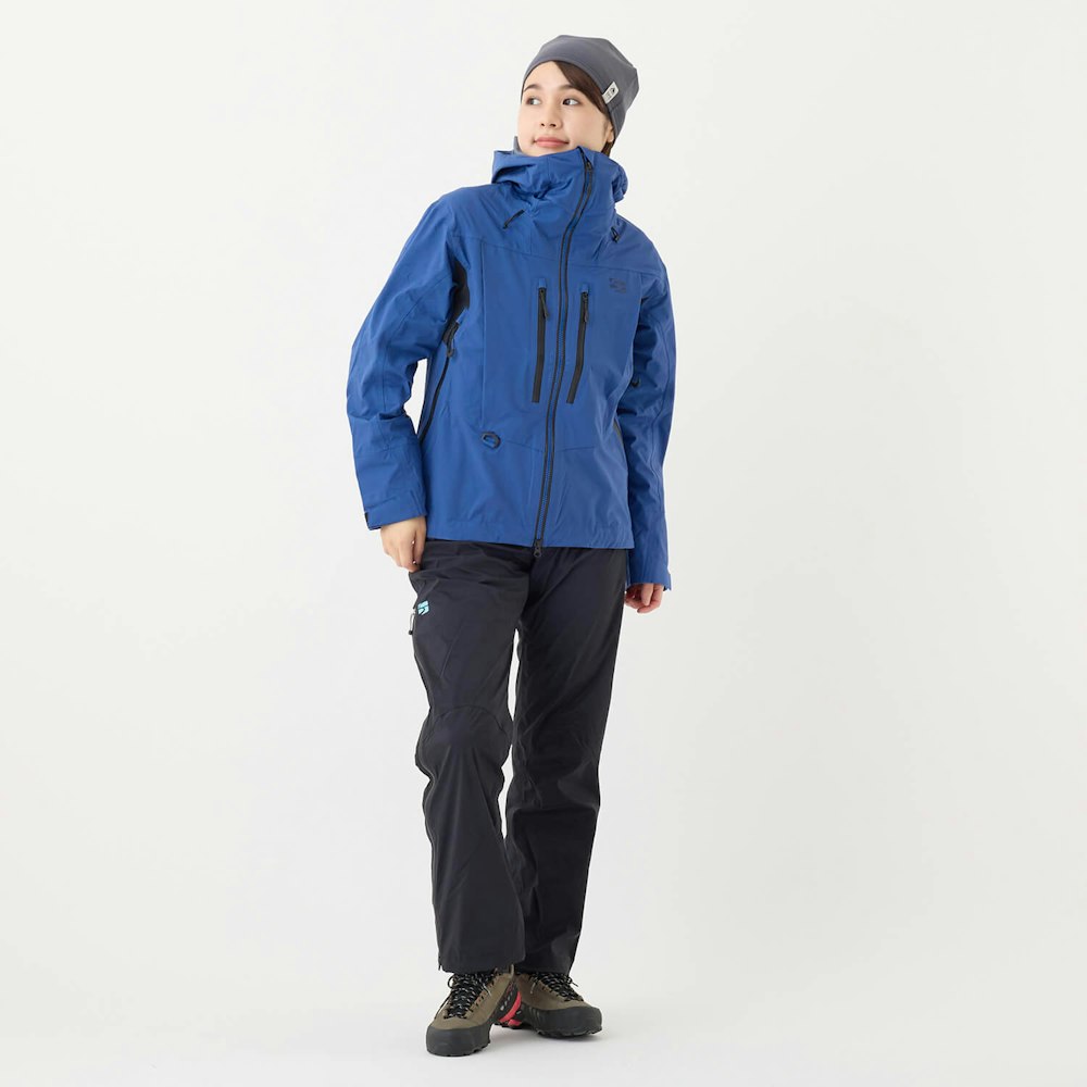 寒い時期の山も安全快適。finetrackで作る秋冬レイヤリング