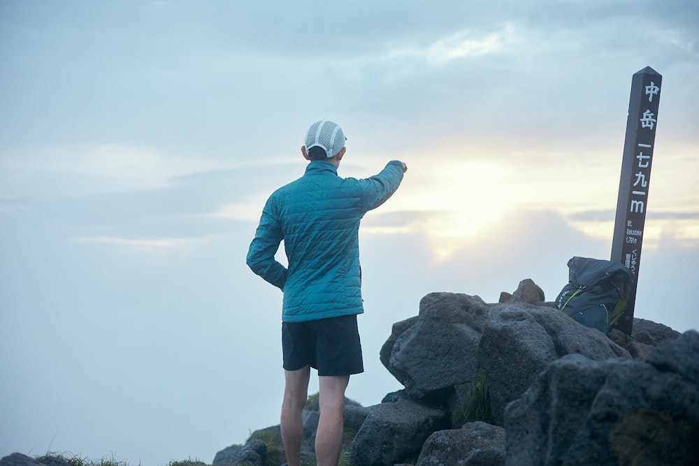 神秘的なご来光を見に行こう！「朝駆け登山」に必要な山道具と注意点をチェック