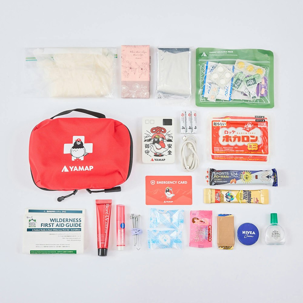 山の救急セットに何入れる?YAMAPスタッフのファーストエイドポーチを大解剖
