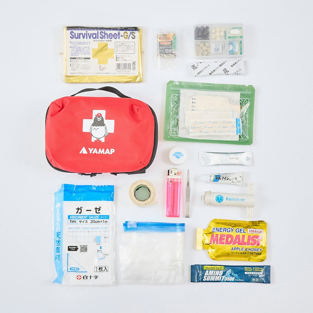 山の救急セットに何入れる?YAMAPスタッフのファーストエイドポーチを大解剖