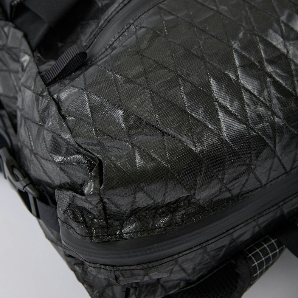 「より軽く、美しく」を叶える最新ULギア｜超軽量holo UX-10シリーズを徹底解説