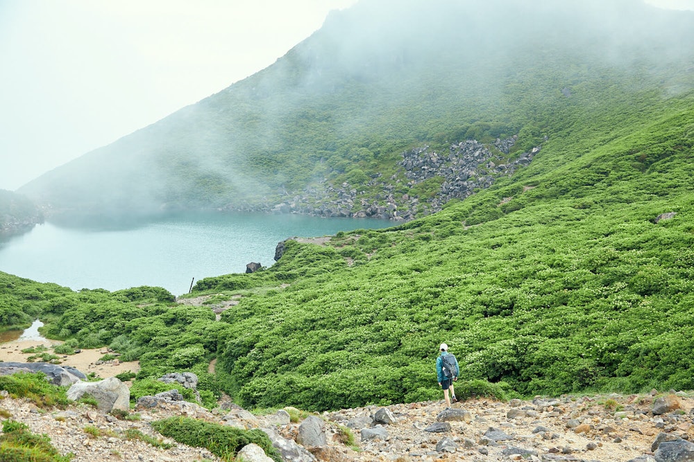 神秘的なご来光を見に行こう!「朝駆け登山」に必要な山道具と注意点をチェック