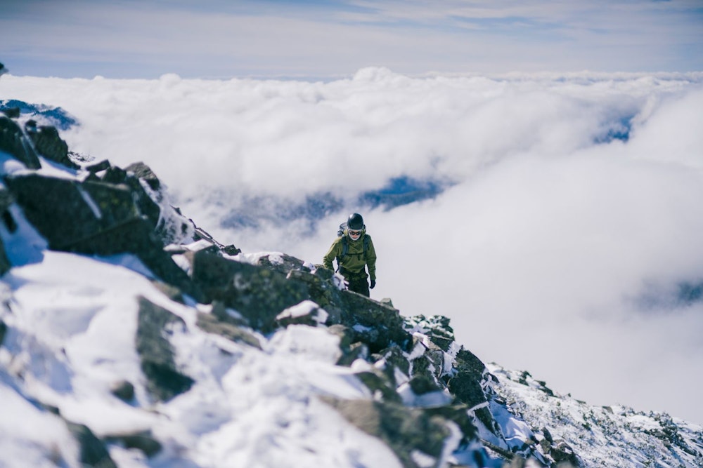 雪山登山で実感する、ティートンブロス「ツルギジャケットKB」の真価