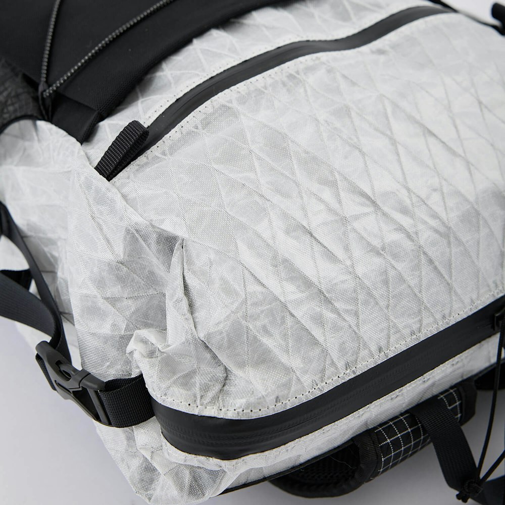 「より軽く、美しく」を叶える最新ULギア｜超軽量holo UX-10シリーズを徹底解説