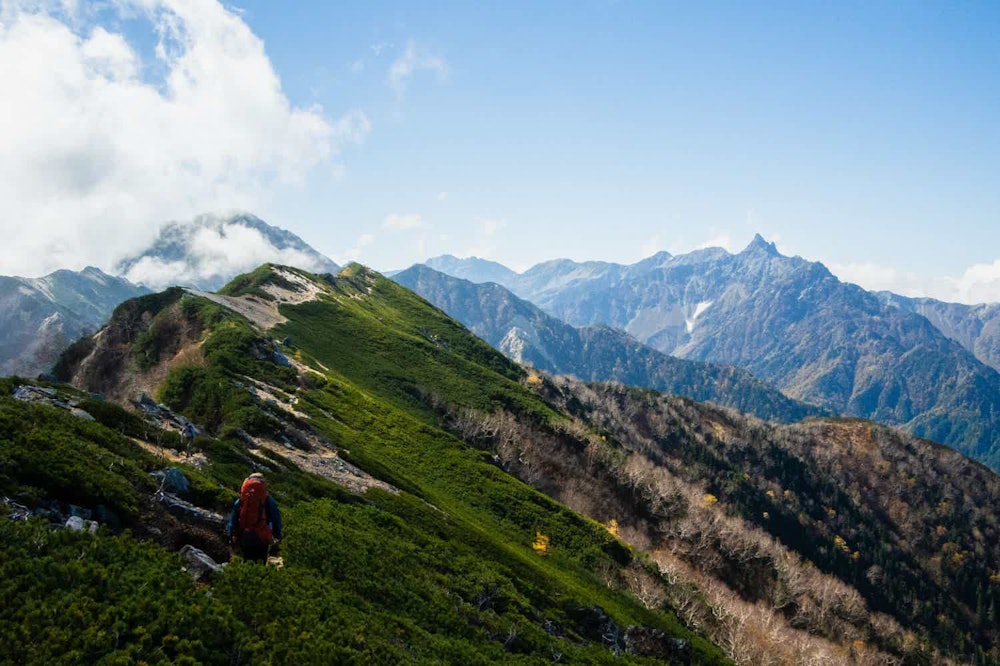 山の思い出をいつも手元に。 YAMAPハイカーズバッジでめぐる私だけの山旅