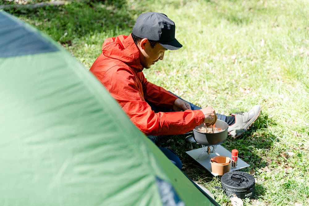 3つのシーンで提案する、贅沢な山ごはんスタイル