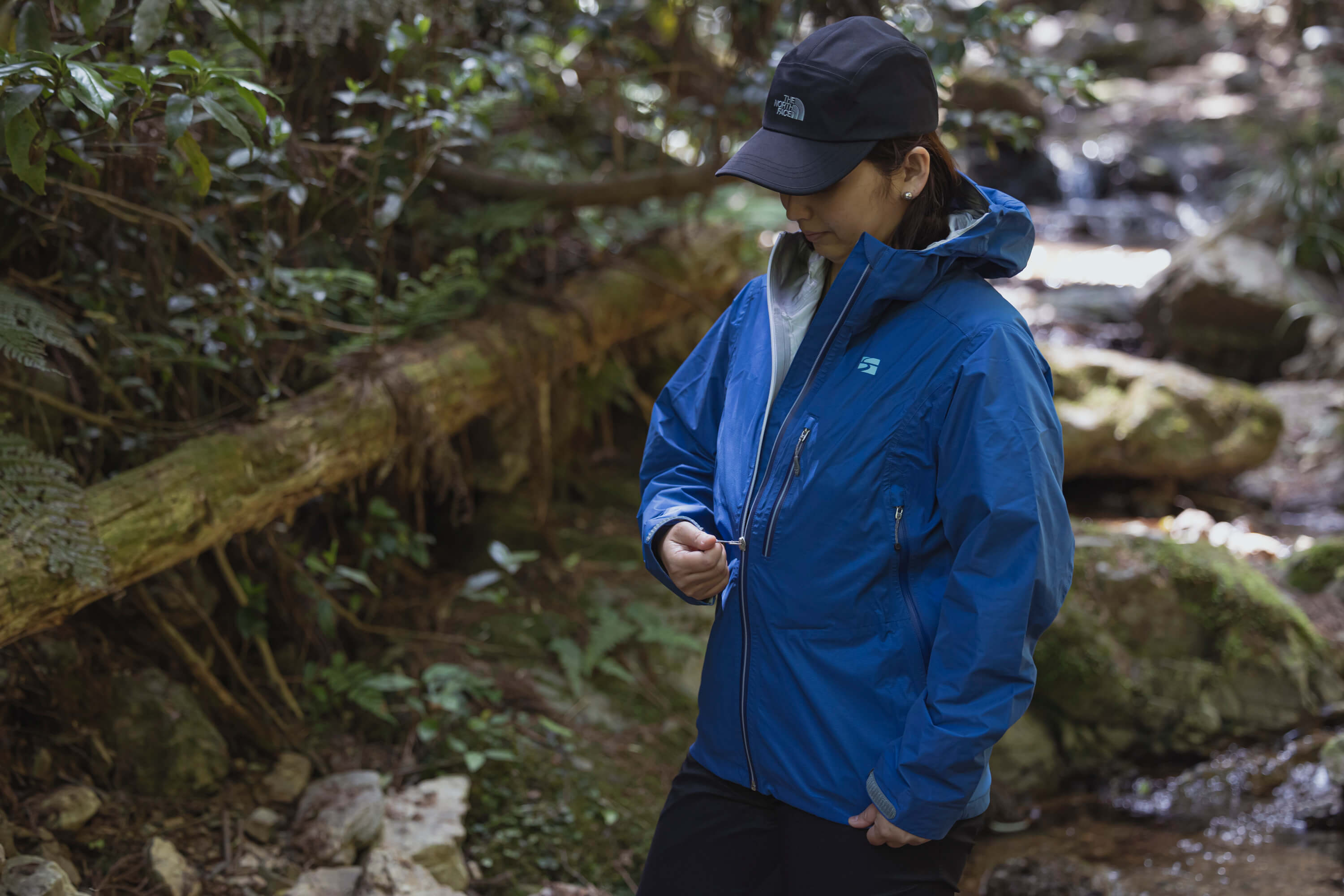 登山用レインウェアの選び方・着用のコツ｜ 正しい山道具の選び方