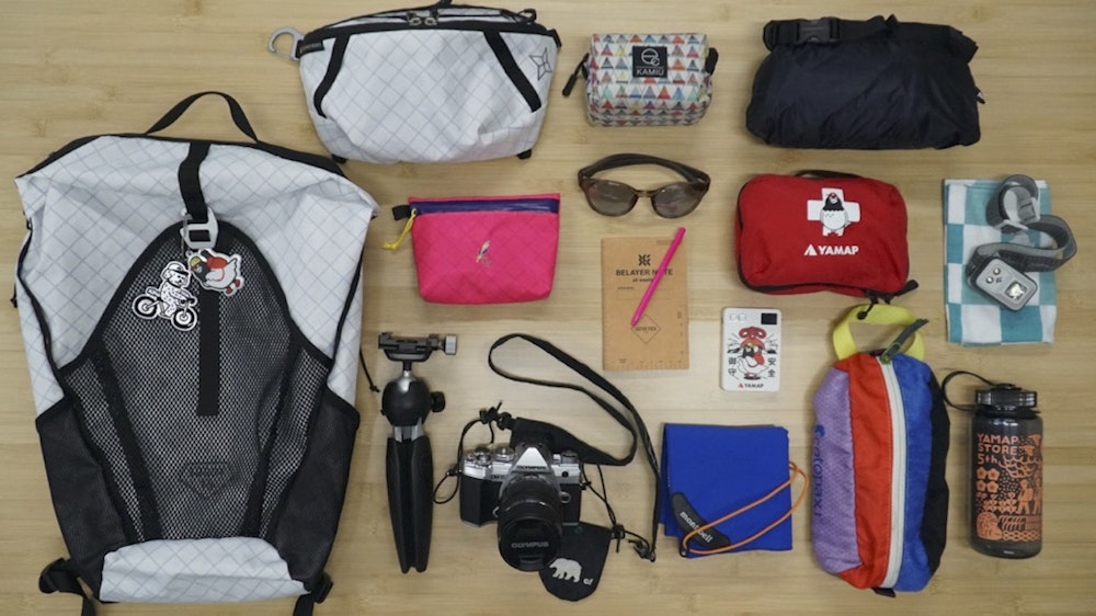 【WHITE】軽やかに旅する、フォトハイクスタイル