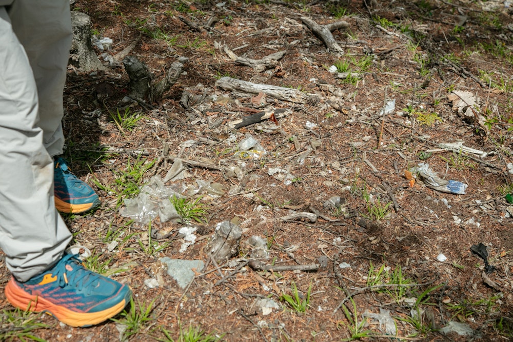 “ちょっと拾う”が、山をもっと好きにする。「清掃登山」を身近にする3つのアイテム