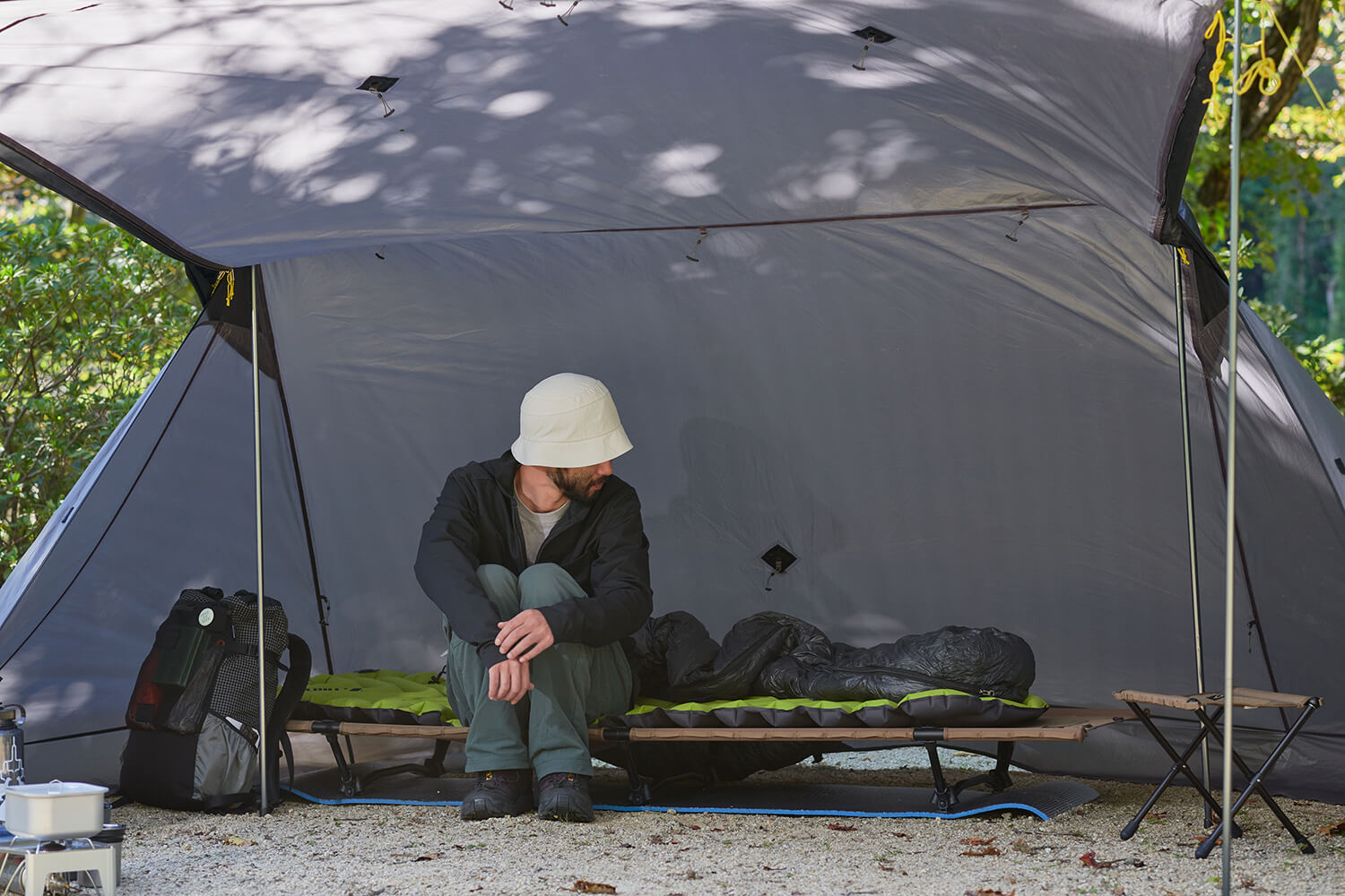 山のテント泊装備をキャンプに応用！コンパクト装備で自然を満喫しよう