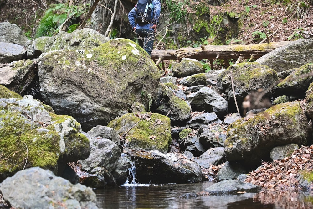 コンパクト浄水器を使って、雪解け水を安全に美味しく飲もう！準備から使用・保管方法まで解説