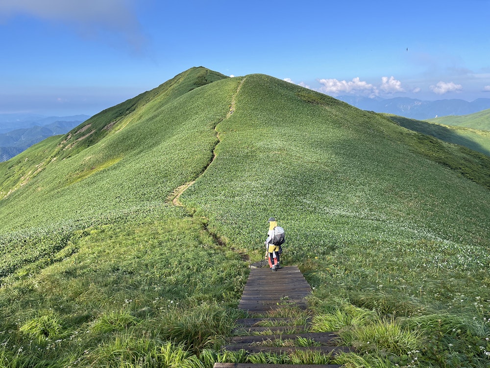 「カレンダーで見たあの景色!」と感動した平標山〜仙ノ倉山