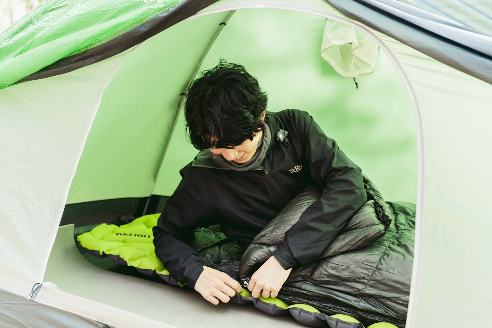 PICKUP】エアーマットでテント泊の睡眠の質を向上｜タイプ別3モデルを ...