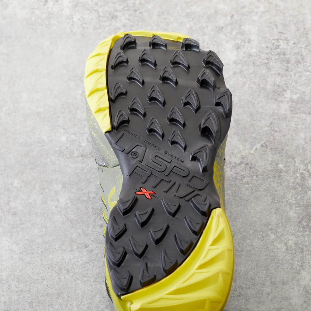 今年は山に走りに行こう!手持ちの登山道具で始めるトレイルランニング