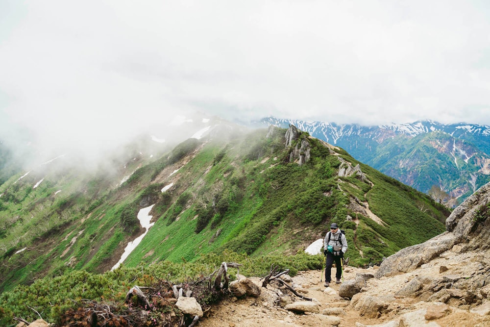 夏は「縦走登山」に挑戦！ 長〜く、どっぷり自然で過ごすための注目ギアを特集