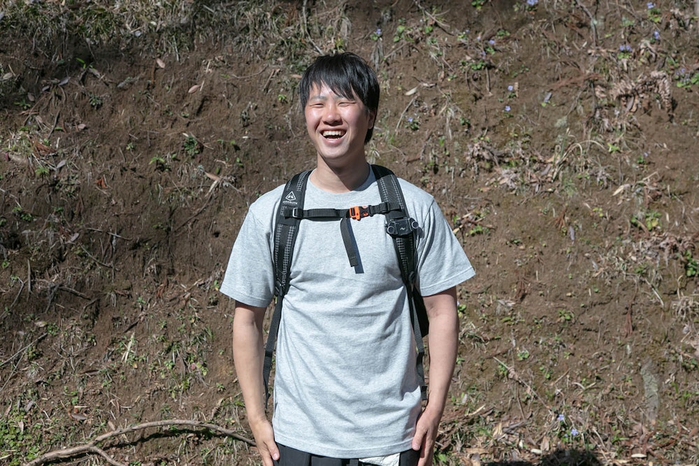 【検証】バカ尾根の頂上で、一番『涼しい顔』をしているのは誰だ?汗染み限界突破チャレンジ!