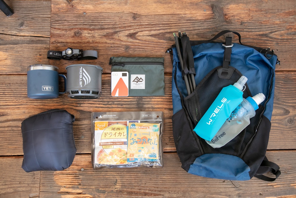 【NAVY】山の正解を知る、王道デイハイクスタイル