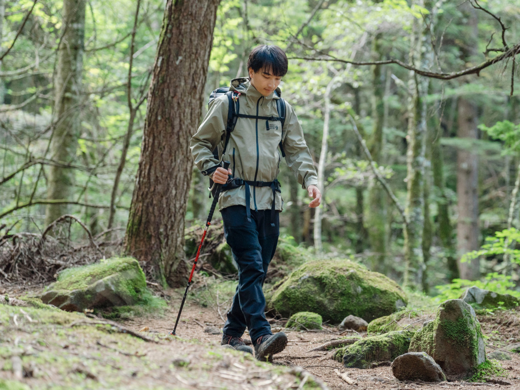 通気」と「保温」を兼ね備えたYAMAP限定トレッキングパンツ