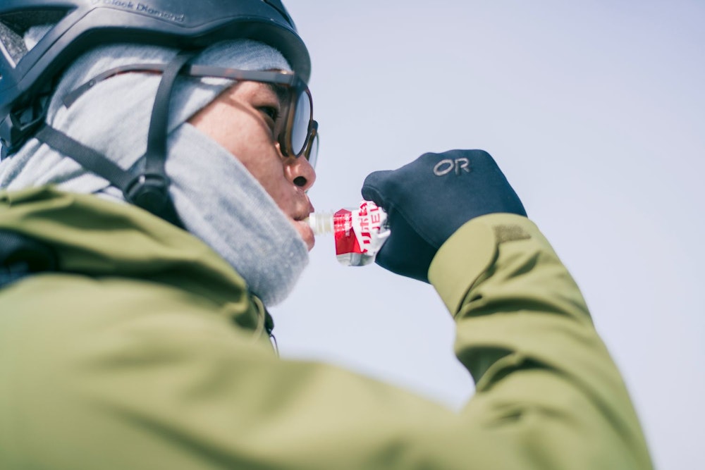  登山の栄養摂取の悩みを解決する「リポビタンゼリー Sports〈清涼飲料水（ゼリー飲料）〉」