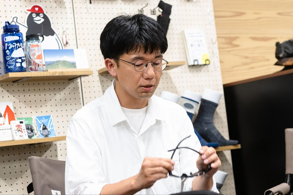 【スタッフ座談会】サングラス迷子だった私たちが、山でたどり着いた一本。