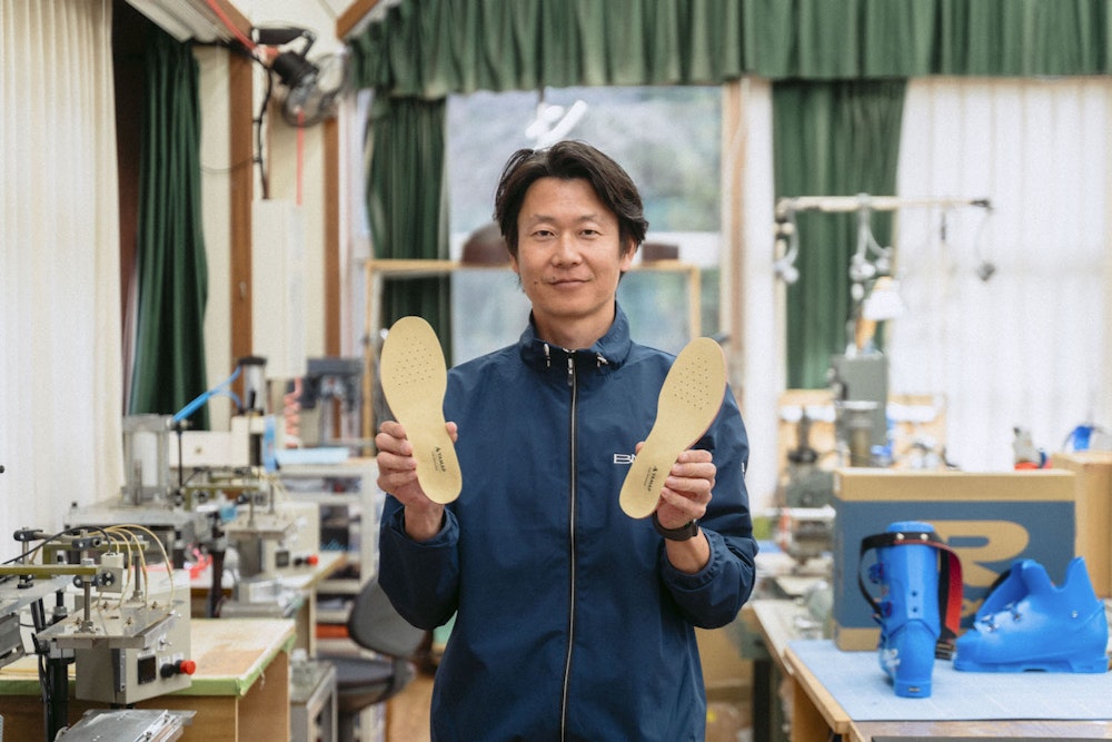 アルトラ愛用者必見!「山を歩くインソール」に待望の『ワイドトゥ』が新登場