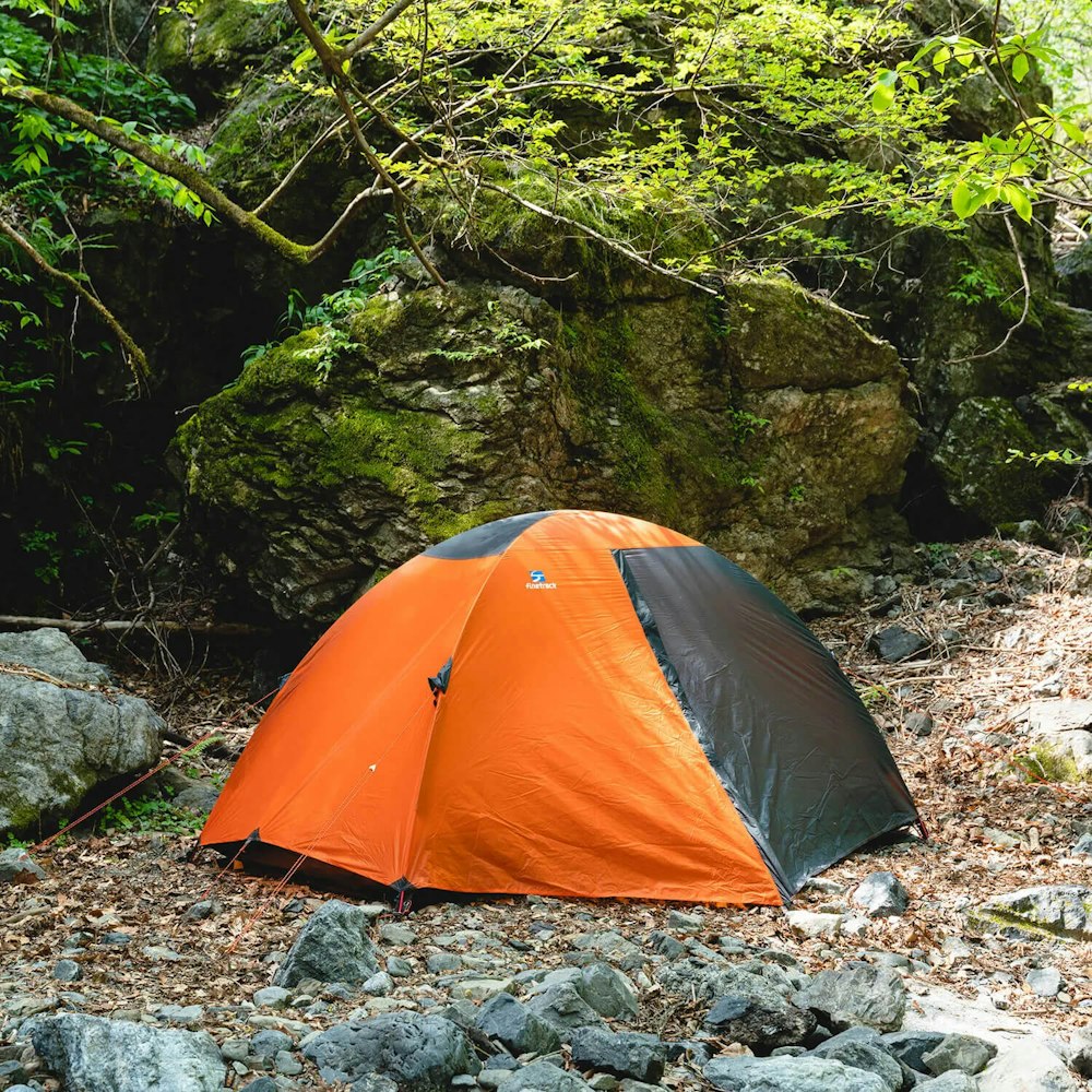 テント泊登山に必要な持ち物リスト｜必需品と便利グッズをすべてお見せします