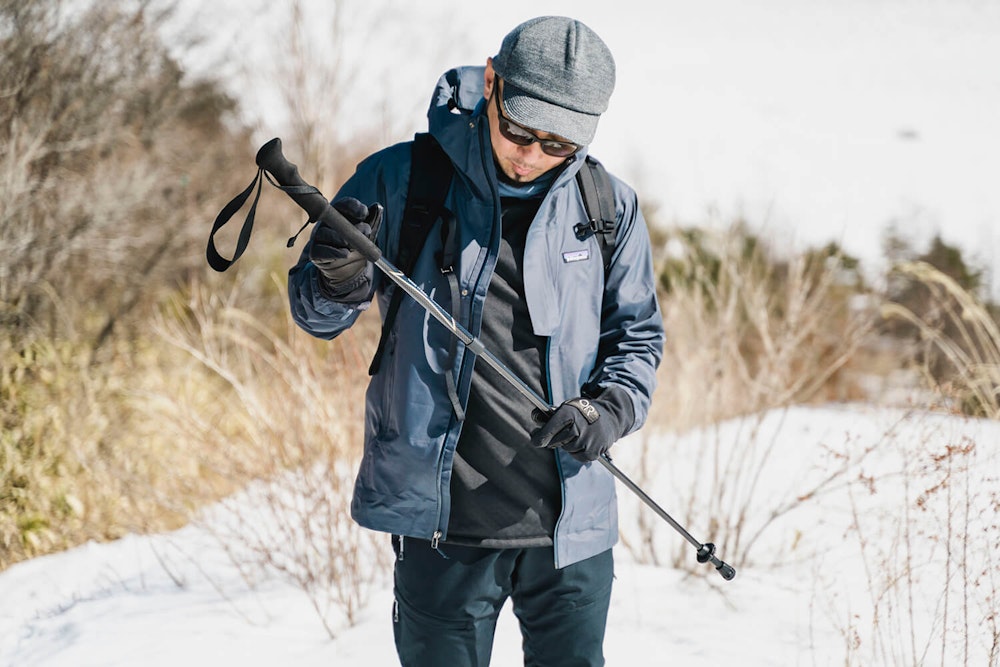 残雪期ハイクの山道具をナビゲート｜春まで使える賢いウェア&ギア選びのコツをお届け