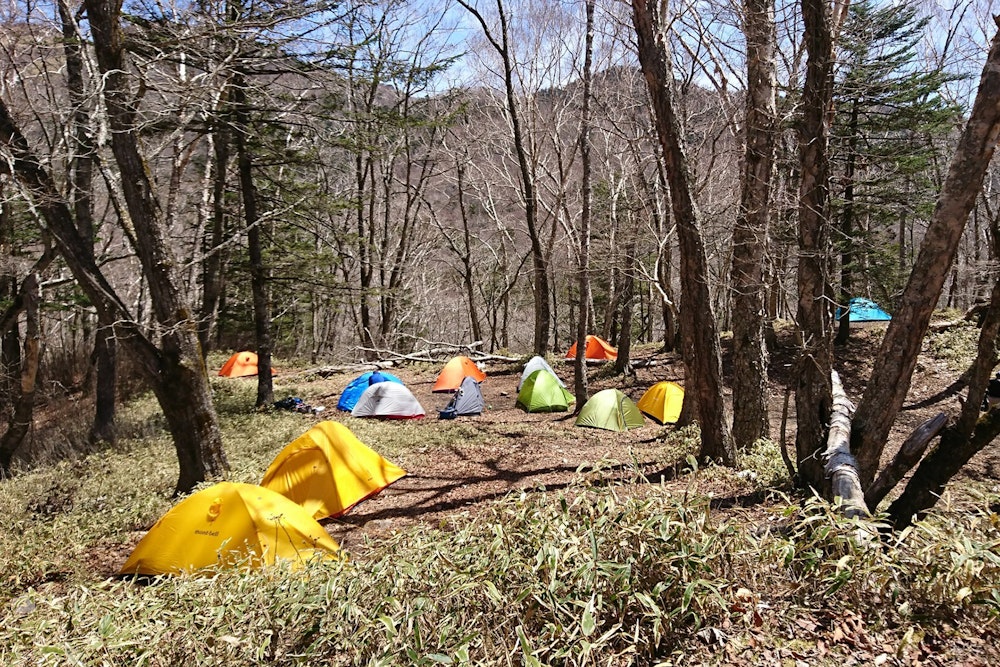 揃えたテント泊ギアをお試し! 新緑の山で「シミュレーション登山」をしてみよう