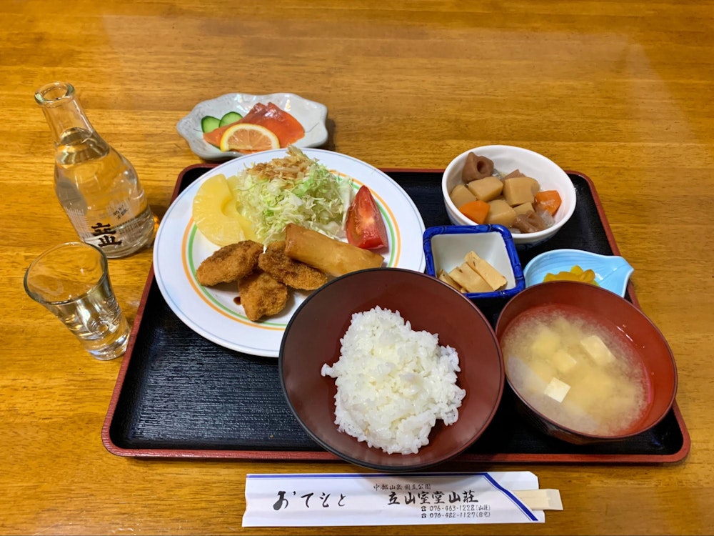 立山室堂山荘の夕食