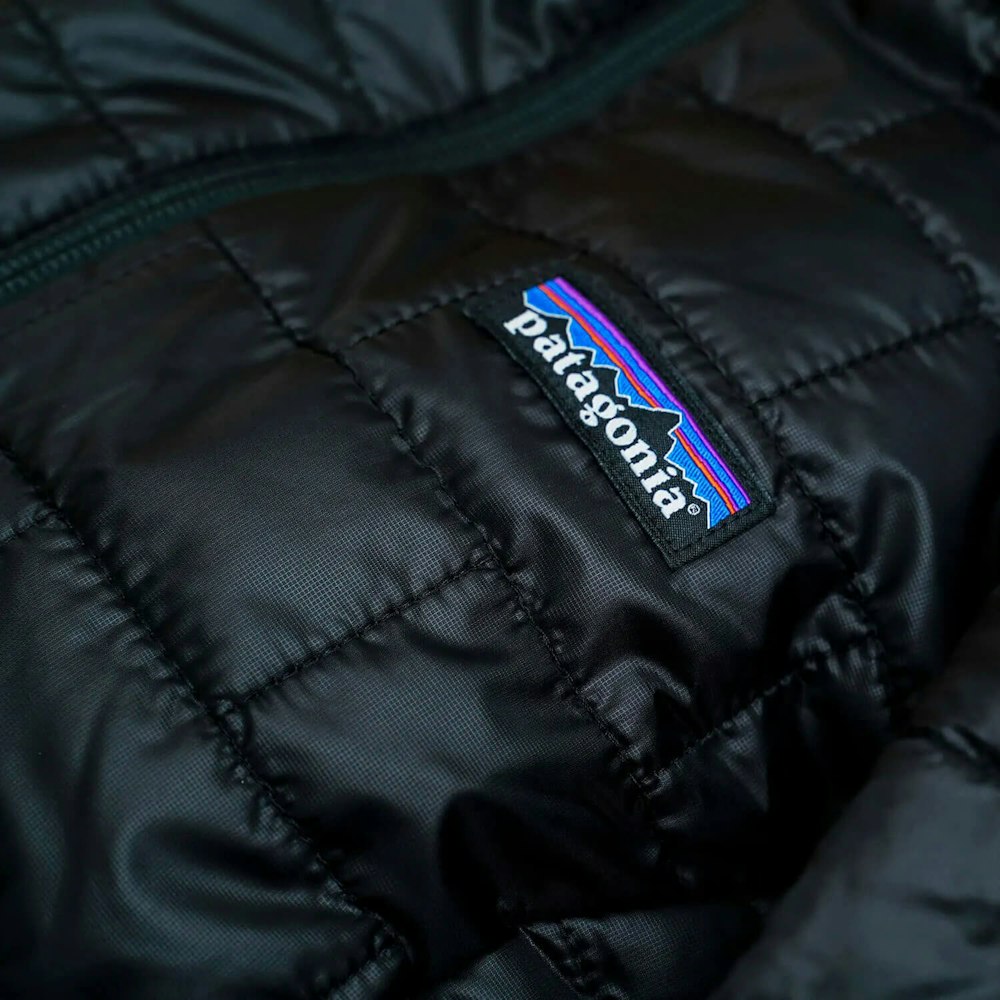 秋山ハイクで活躍する防寒着の決定版！ 化繊インサレーション「patagonia ナノパフジャケット」