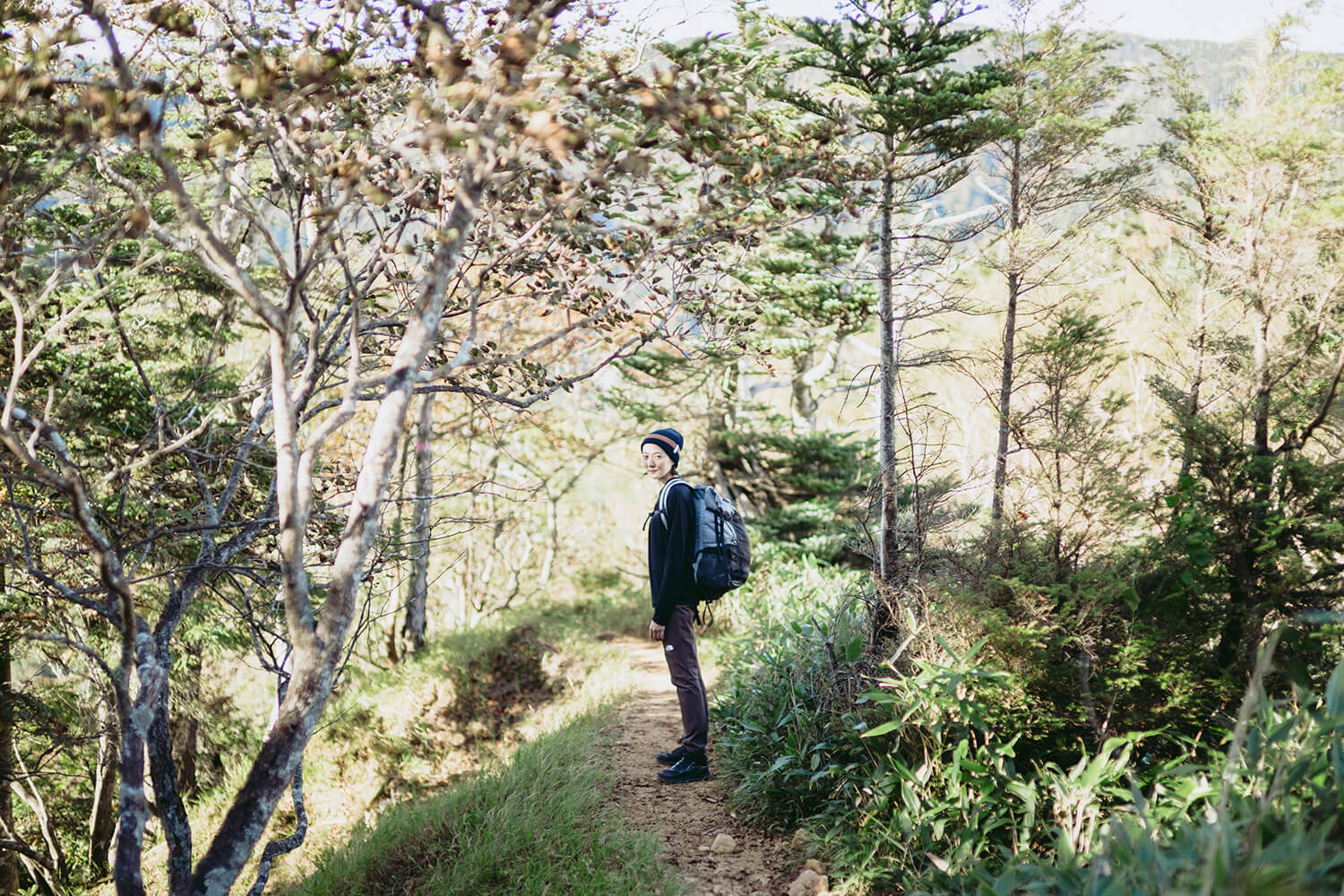 秋冬登山の落とし穴？！ 安全で快適な山歩きの「基本装備」をおさらい