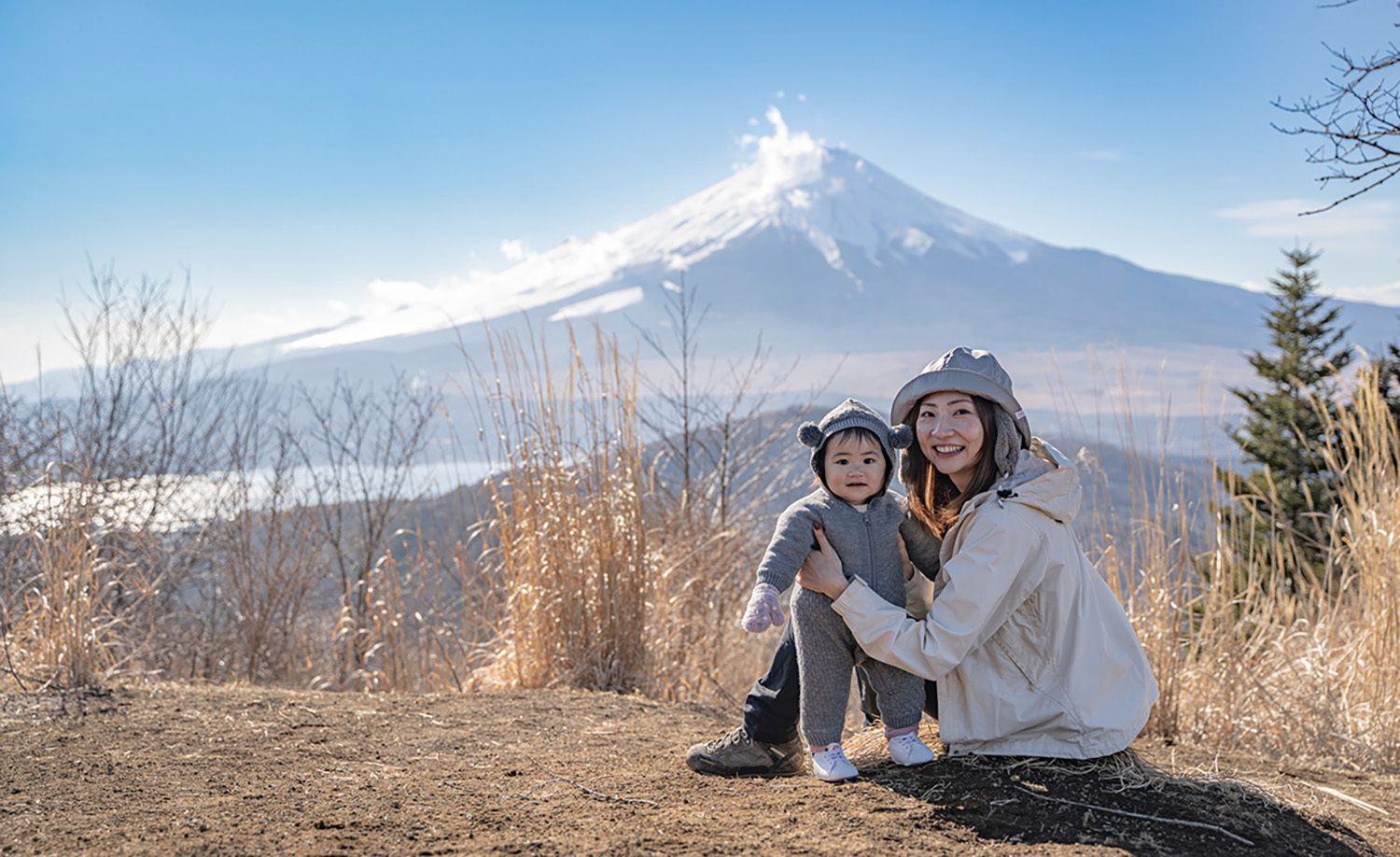 人気ハイカー男女10人が着こなす！YAMAP別注ハットを使った冬の