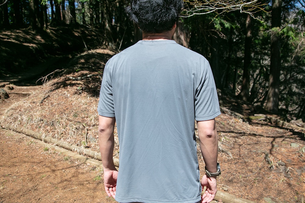 【検証】バカ尾根の頂上で、一番『涼しい顔』をしているのは誰だ?汗染み限界突破チャレンジ!