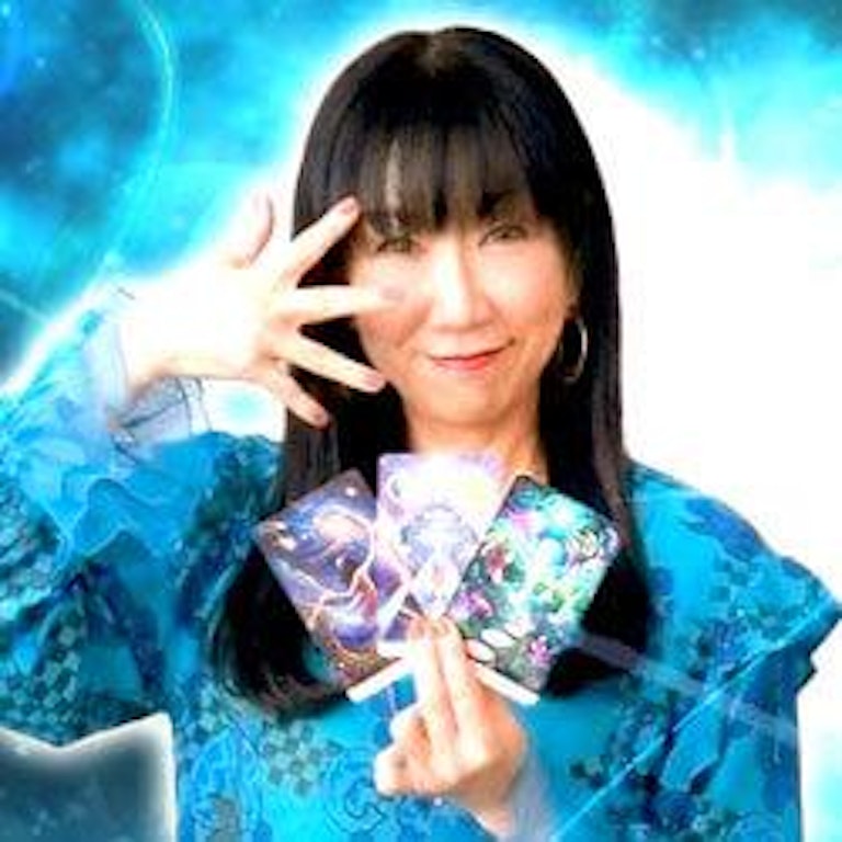 電話占いコメット ルシア