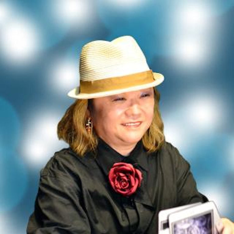 電話占いヴェルニ 応星ゆん（オウセイユン）先生