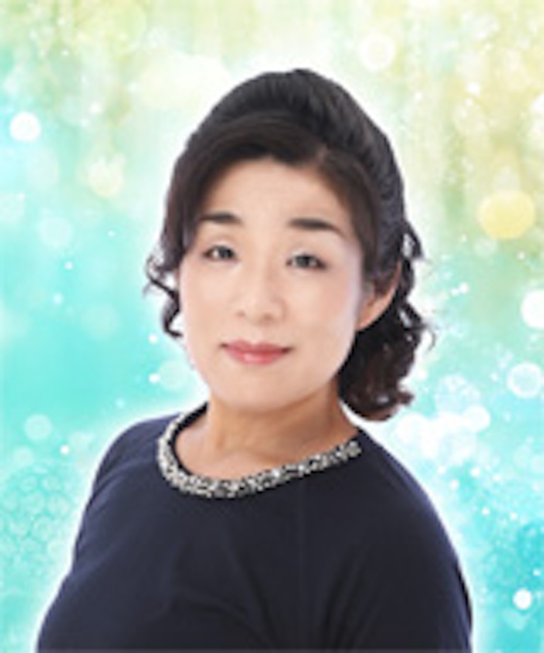 電話占いルチア 聡理（さとり）先生