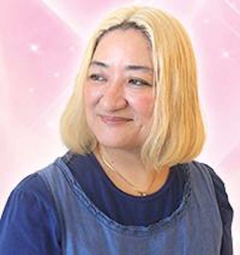 電話占いウラナ 紺發