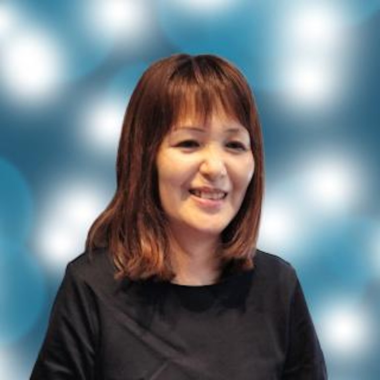 電話占いヴェルニ 星佳（ホシカ）先生