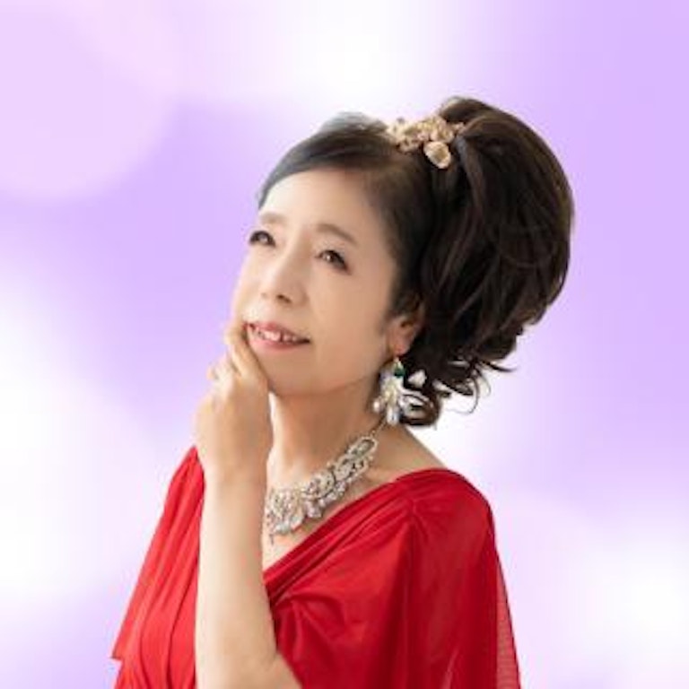 電話占いヴェルニ 橘 亜依