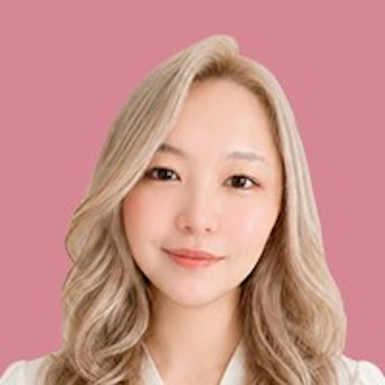 LINE占い INA