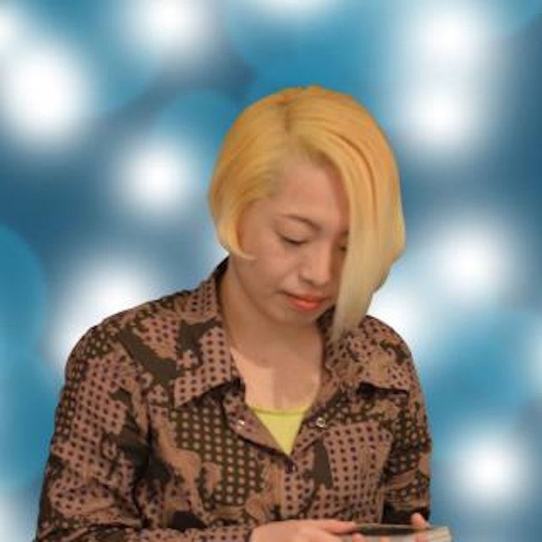 電話占いヴェルニ 柚来 秋羽