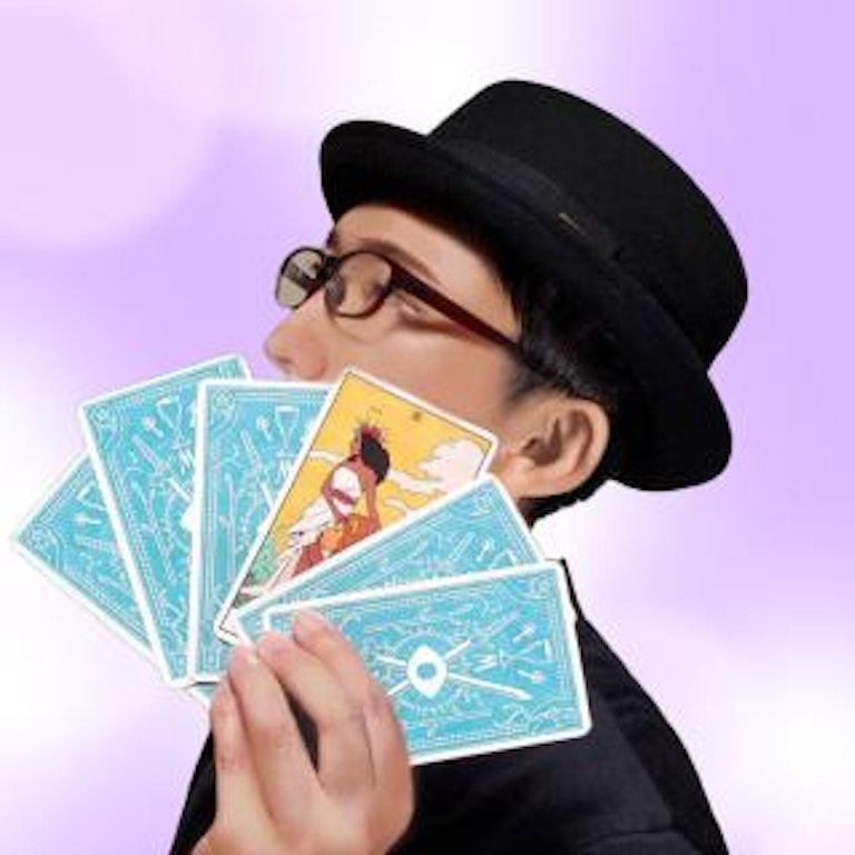 電話占いヴェルニ 孔雀（クジャク）先生