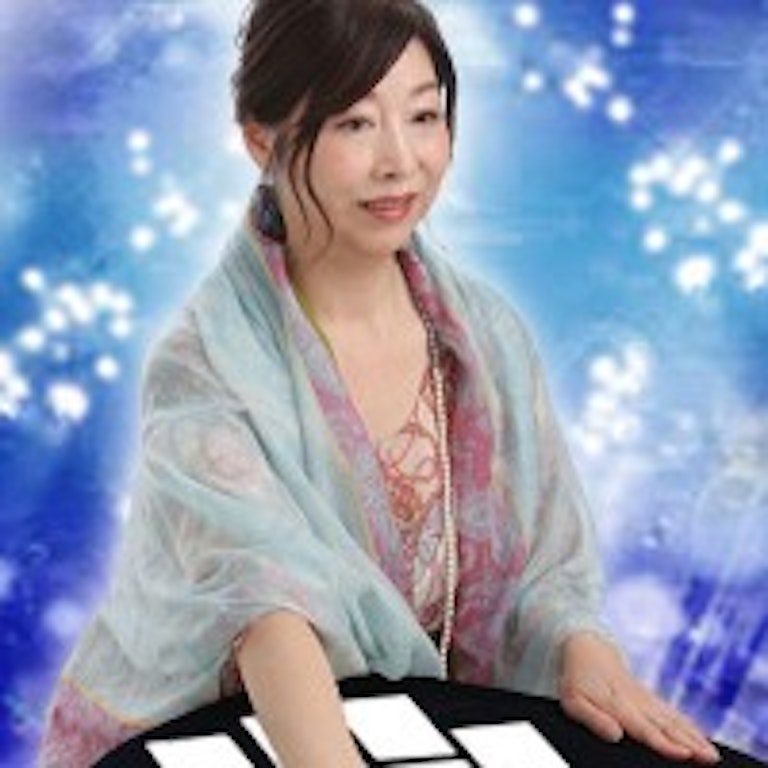 電話占いカリス 泉里