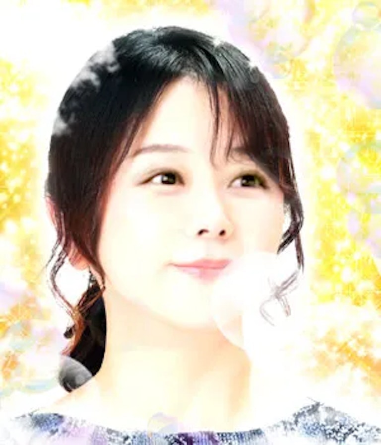 電話占いフィール Lucia