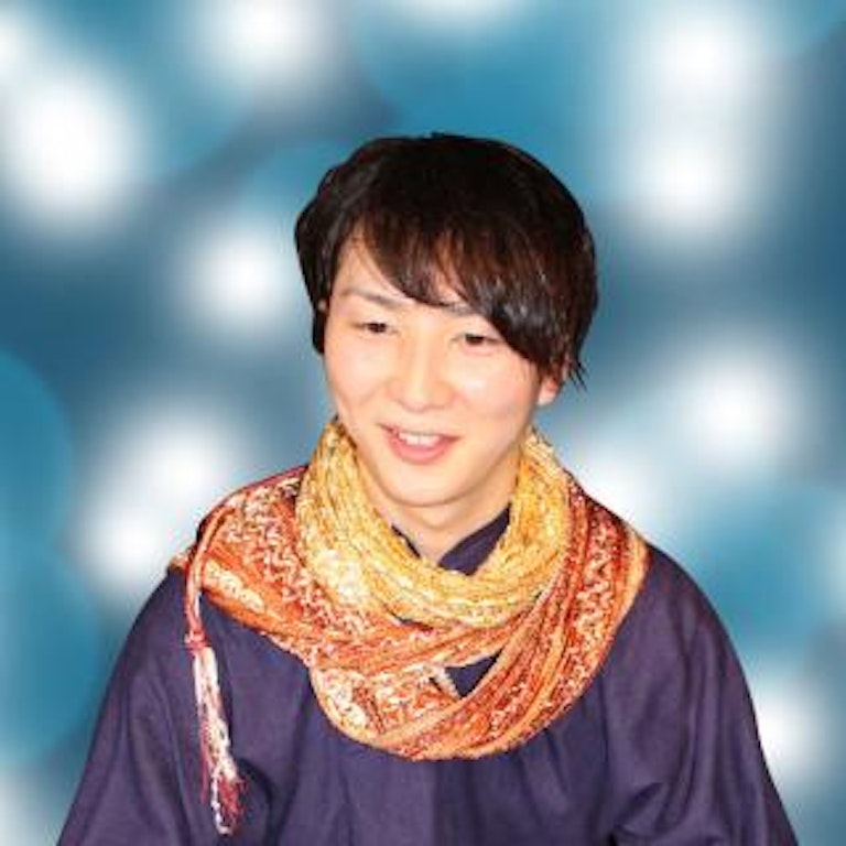 電話占いヴェルニ 明日楽　笑