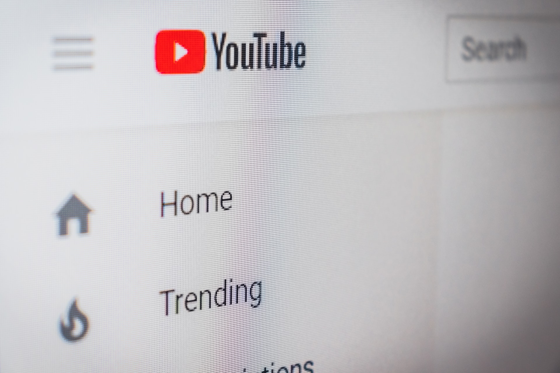 YouTubeマーケティングを成功させるためには？メリットや成功例もご紹介